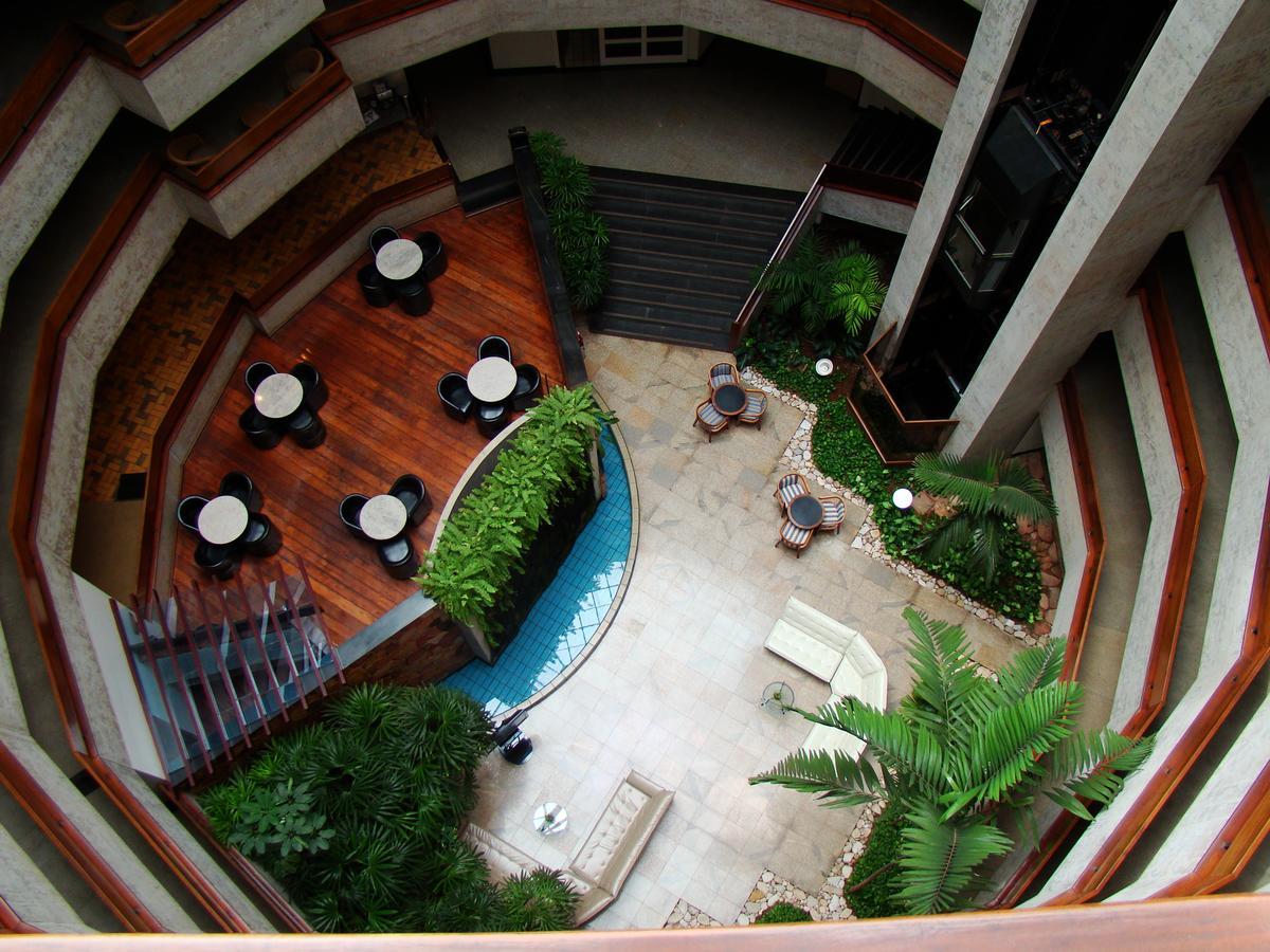 Hotel Beira Rio 伊通比亚拉 外观 照片